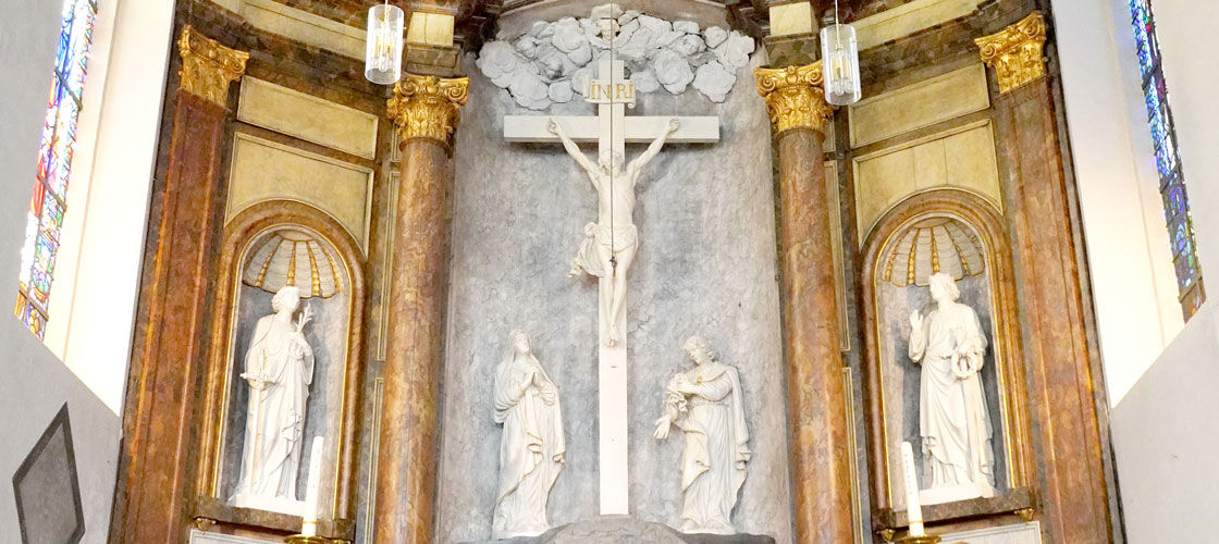 ravenstein-st-lucia-kerk-hoofdaltaar--a-web-hor